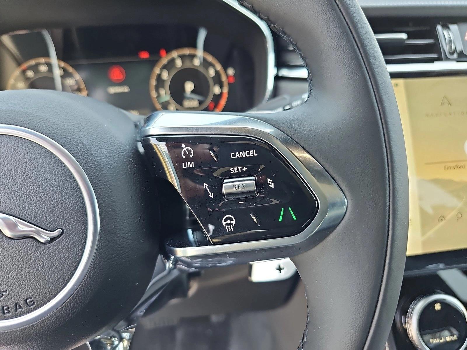 2026 Jaguar F-Pace R-Dynamic S - Photo 16