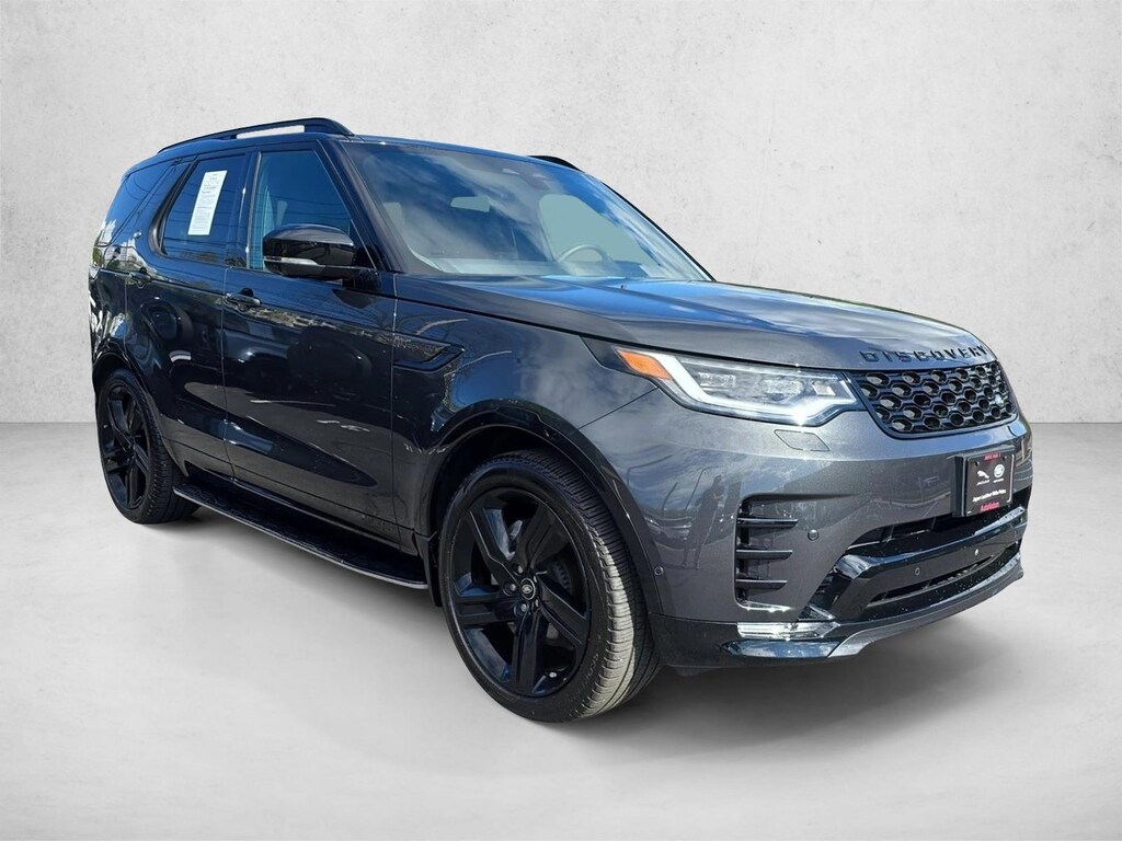 Used 2025 Land Rover Discovery Dynamic SE Sport Utility