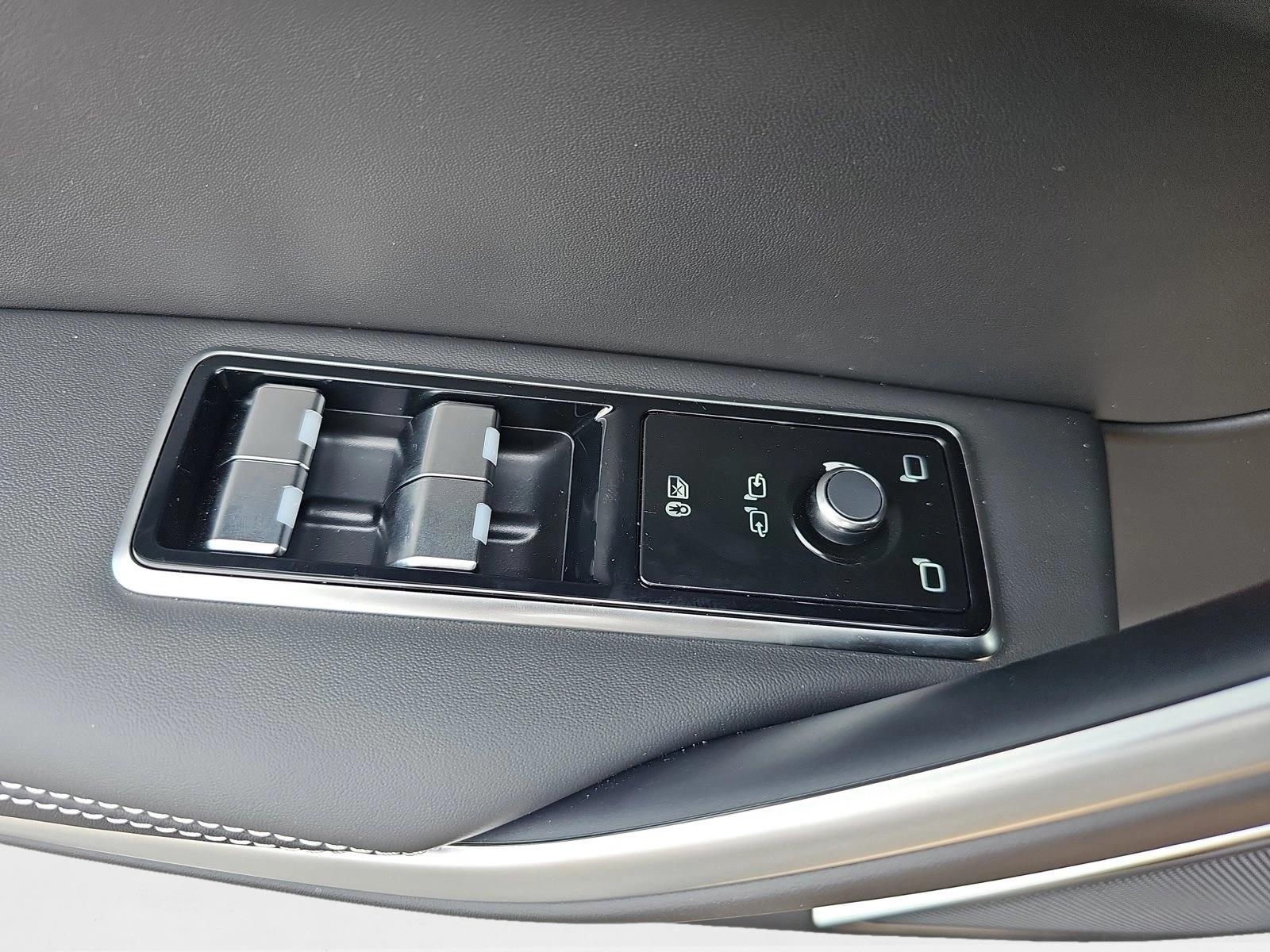 2026 Jaguar F-Pace R-Dynamic S - Photo 25