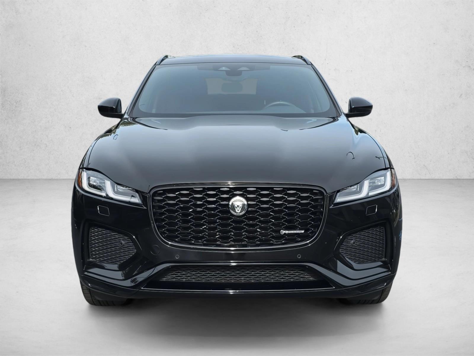 2025 Jaguar F-PACE P250 R-Dynamic S photo 2