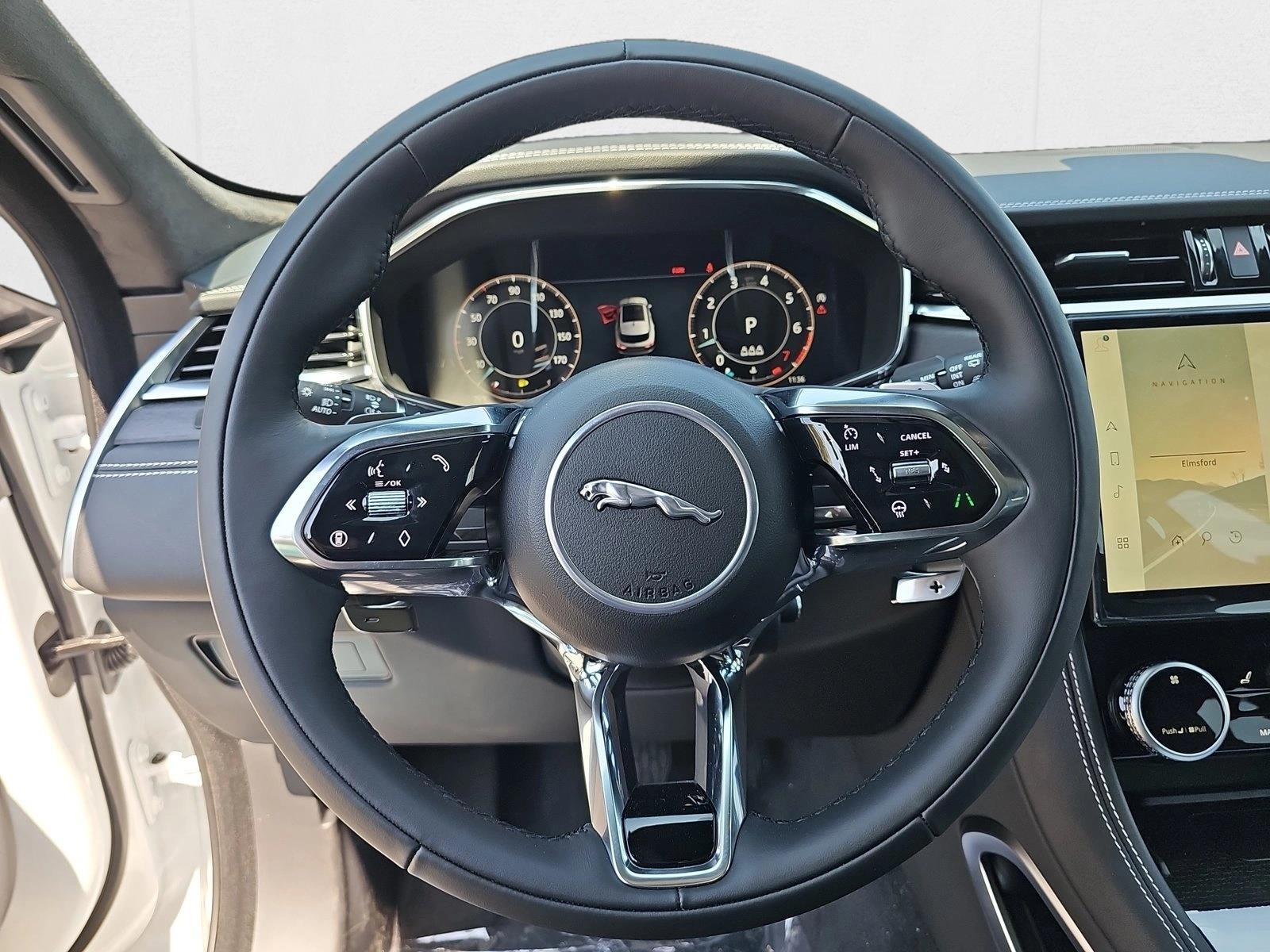 2026 Jaguar F-Pace R-Dynamic S - Photo 15