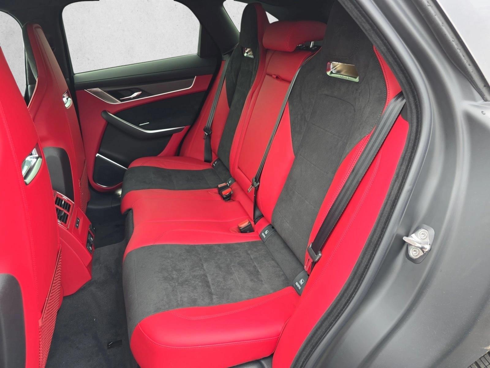 2026 Jaguar F-Pace SVR - Photo 14
