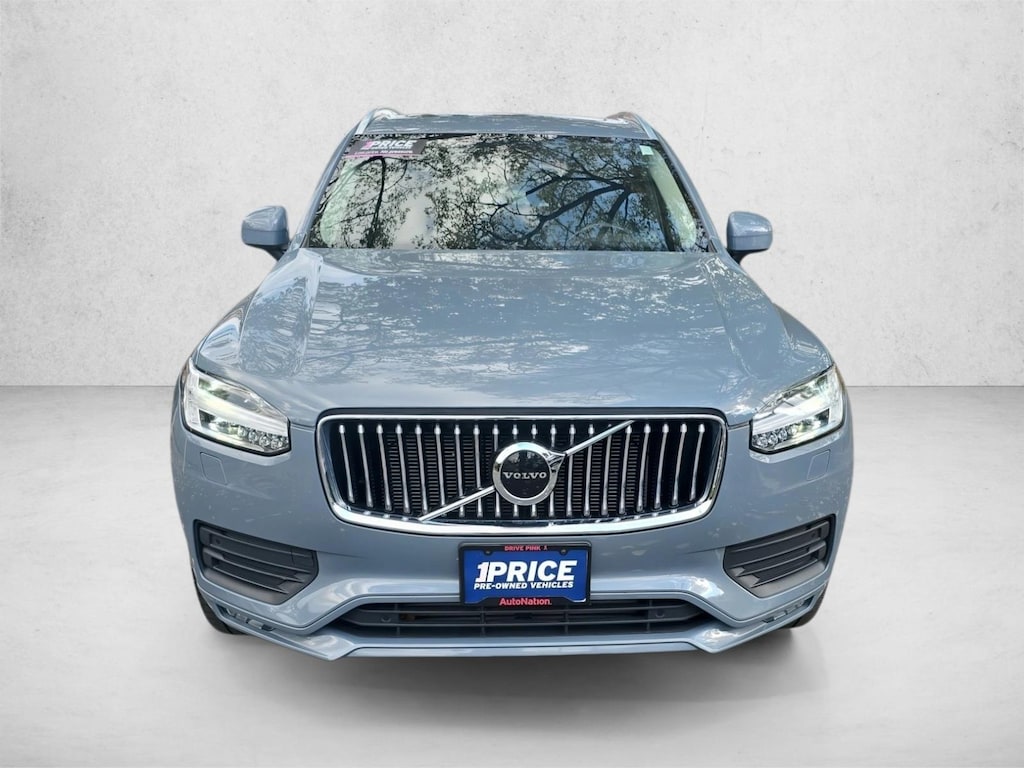 Used 2022 Volvo XC90 Momentum Sport Utility