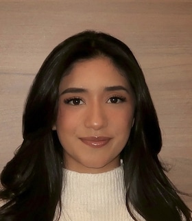 Staff member Emilia Calle Baez from ID_73bf21