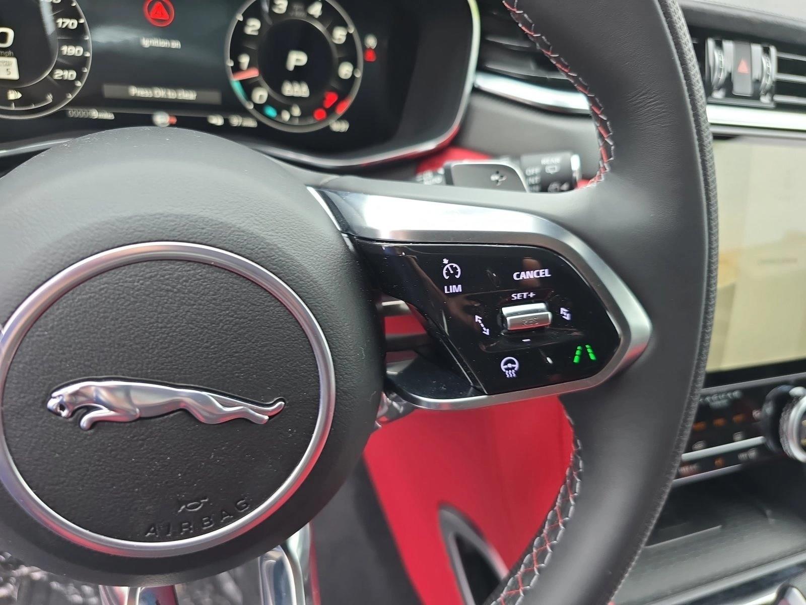 2026 Jaguar F-Pace SVR - Photo 19
