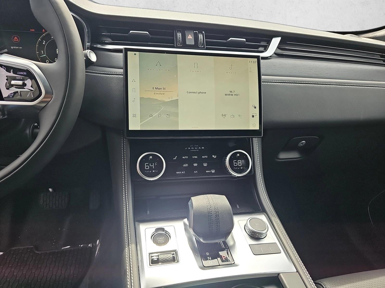 2026 Jaguar F-Pace R-Dynamic S - Photo 15