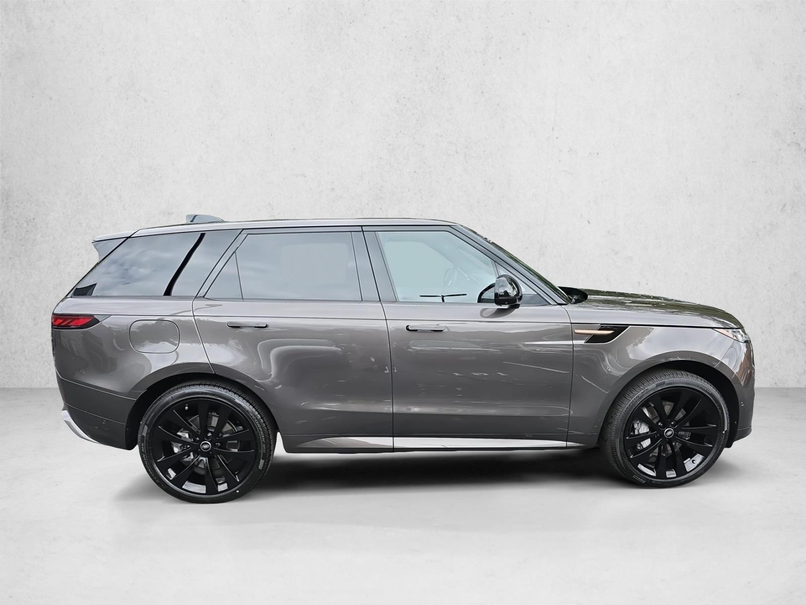 2025 Land Rover Range Rover Sport SE photo 4