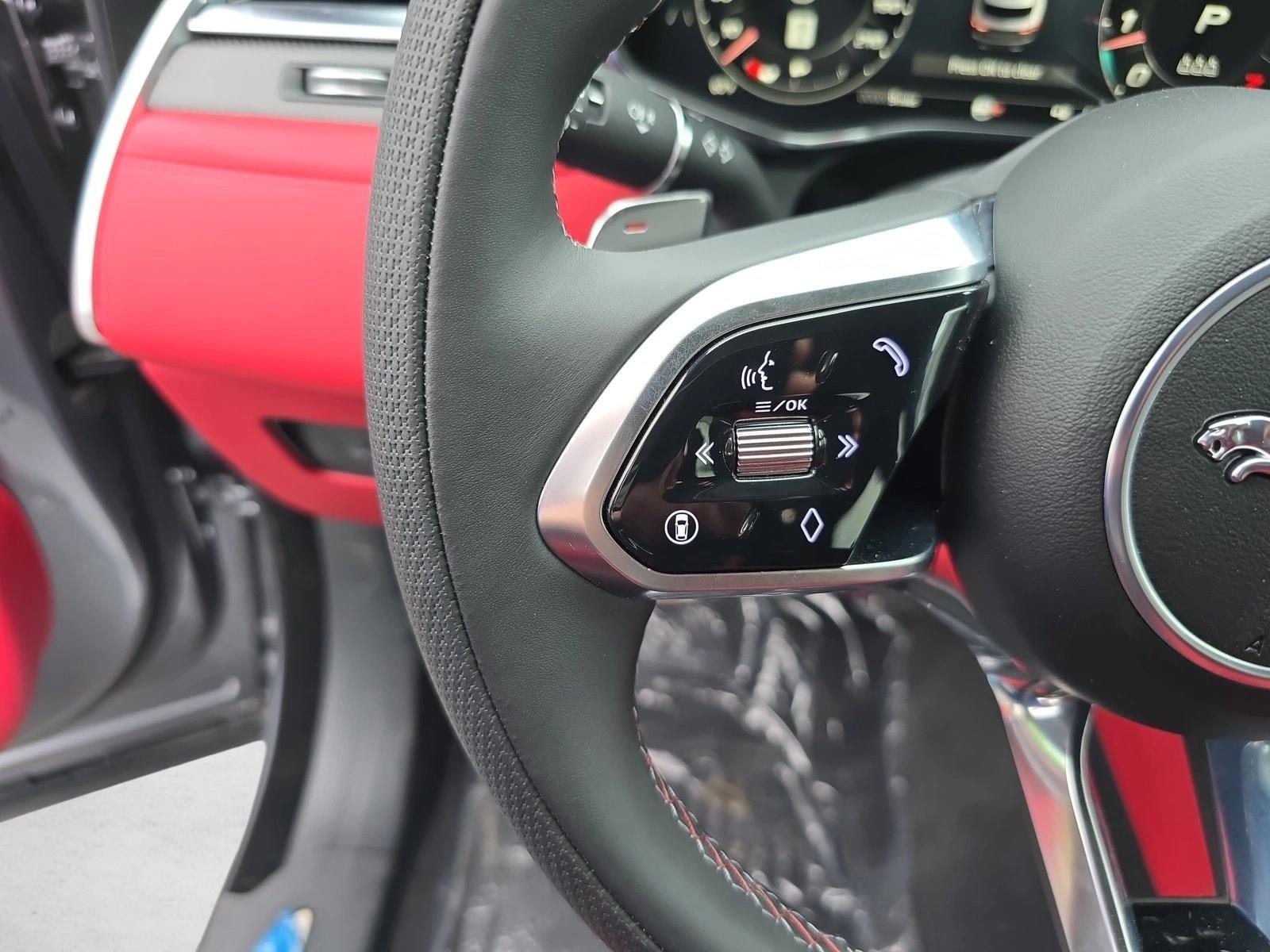 2026 Jaguar F-Pace SVR - Photo 17