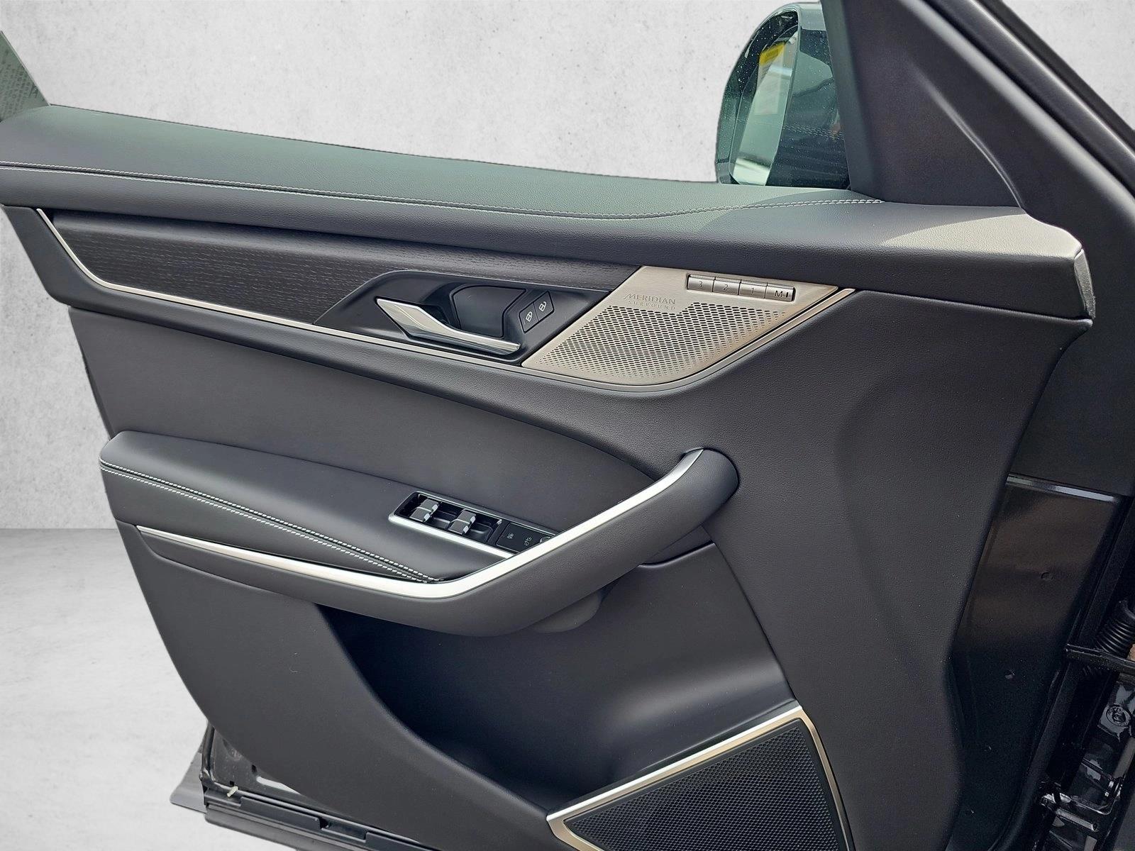 2026 Jaguar F-Pace R-Dynamic S - Photo 21