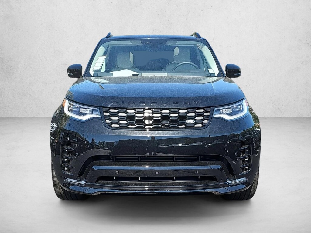 Used 2025 Land Rover Discovery Dynamic SE Sport Utility