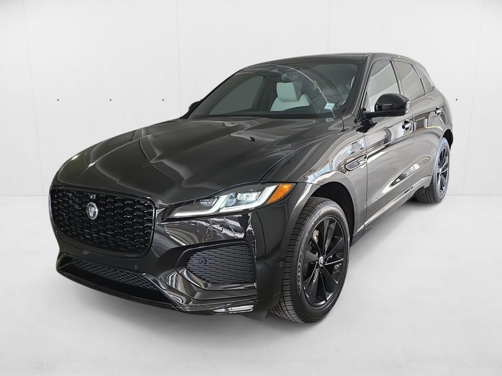 2026 Jaguar F-PACE R-Dynamic S