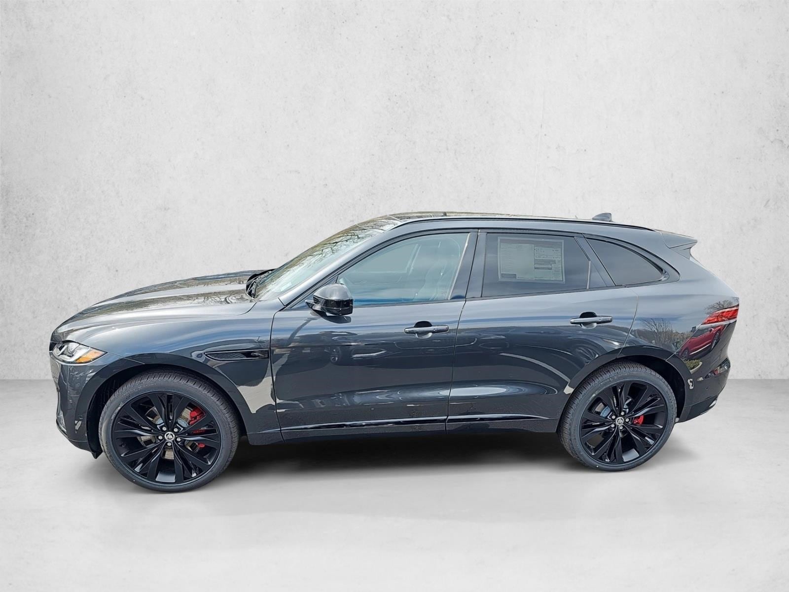 2026 Jaguar F-PACE P400 R-Dynamic S's photo
