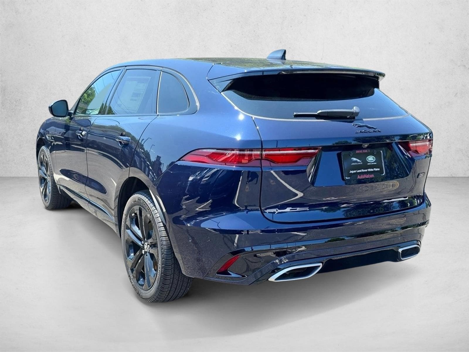 2026 Jaguar F-Pace R-Dynamic S - Photo 7