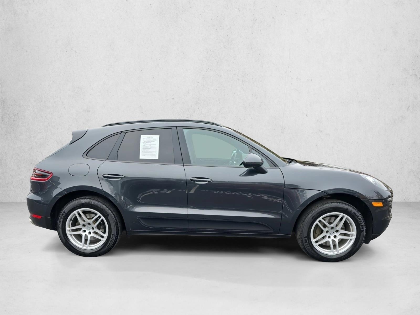 2018 Porsche Macan photo 4