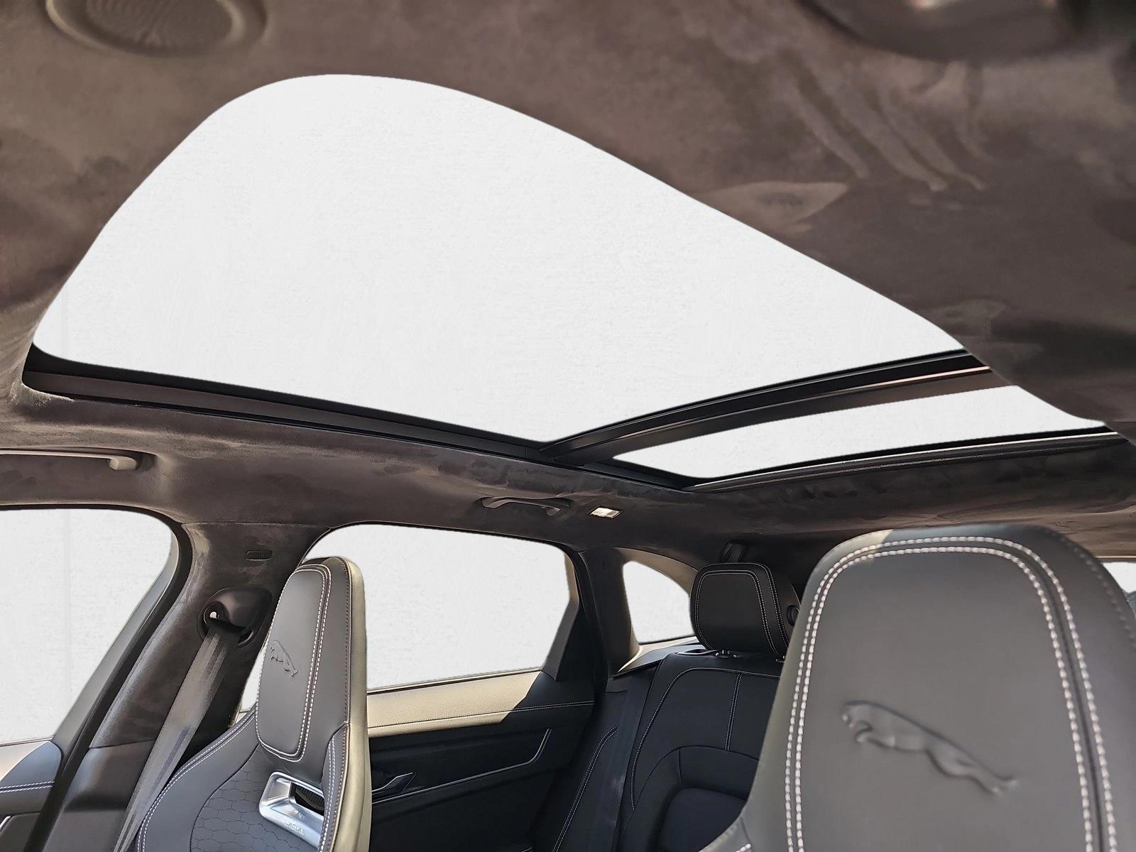 2026 Jaguar F-Pace R-Dynamic S - Photo 27