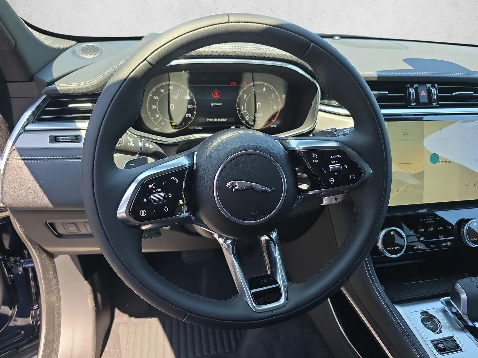 2026 Jaguar F-Pace R-Dynamic S - Photo 16