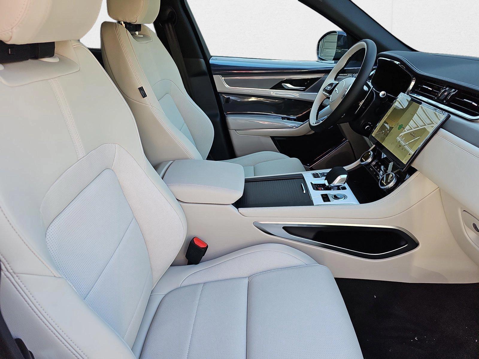 2026 Jaguar F-Pace R-Dynamic S - Photo 10