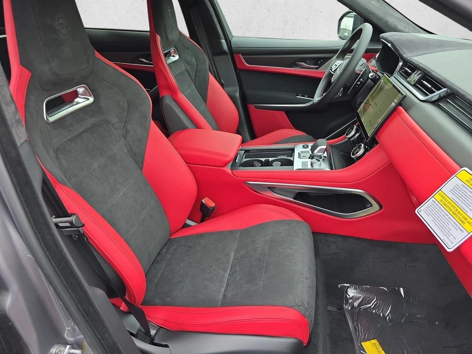 2026 Jaguar F-Pace SVR - Photo 10