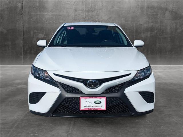 Used 2019 Toyota Camry SE with VIN 4T1B11HK7KU780393 for sale in Woodland Hills, CA