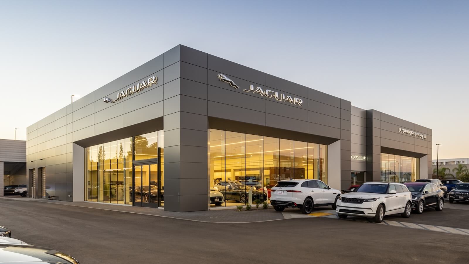 Exterior view of Jaguar Woodland Hills
