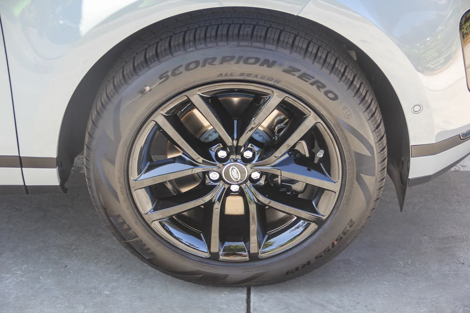 Thumbnail: 2026 Land Rover Range Rover Evoque - 9