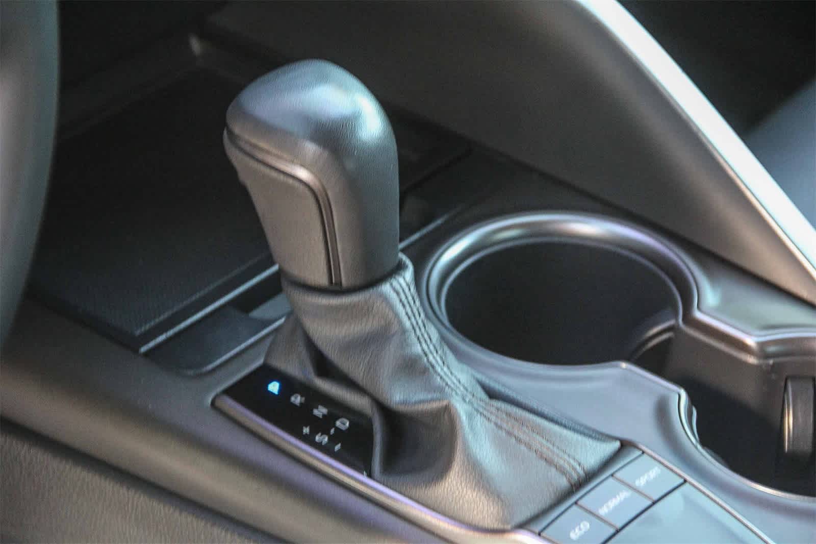 Thumbnail: 2023 Toyota Camry - 20