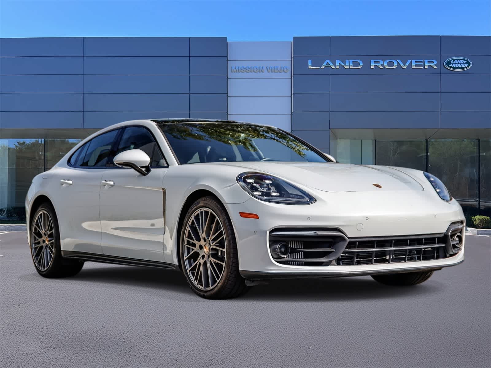 Thumbnail: 2023 Porsche Panamera - 3