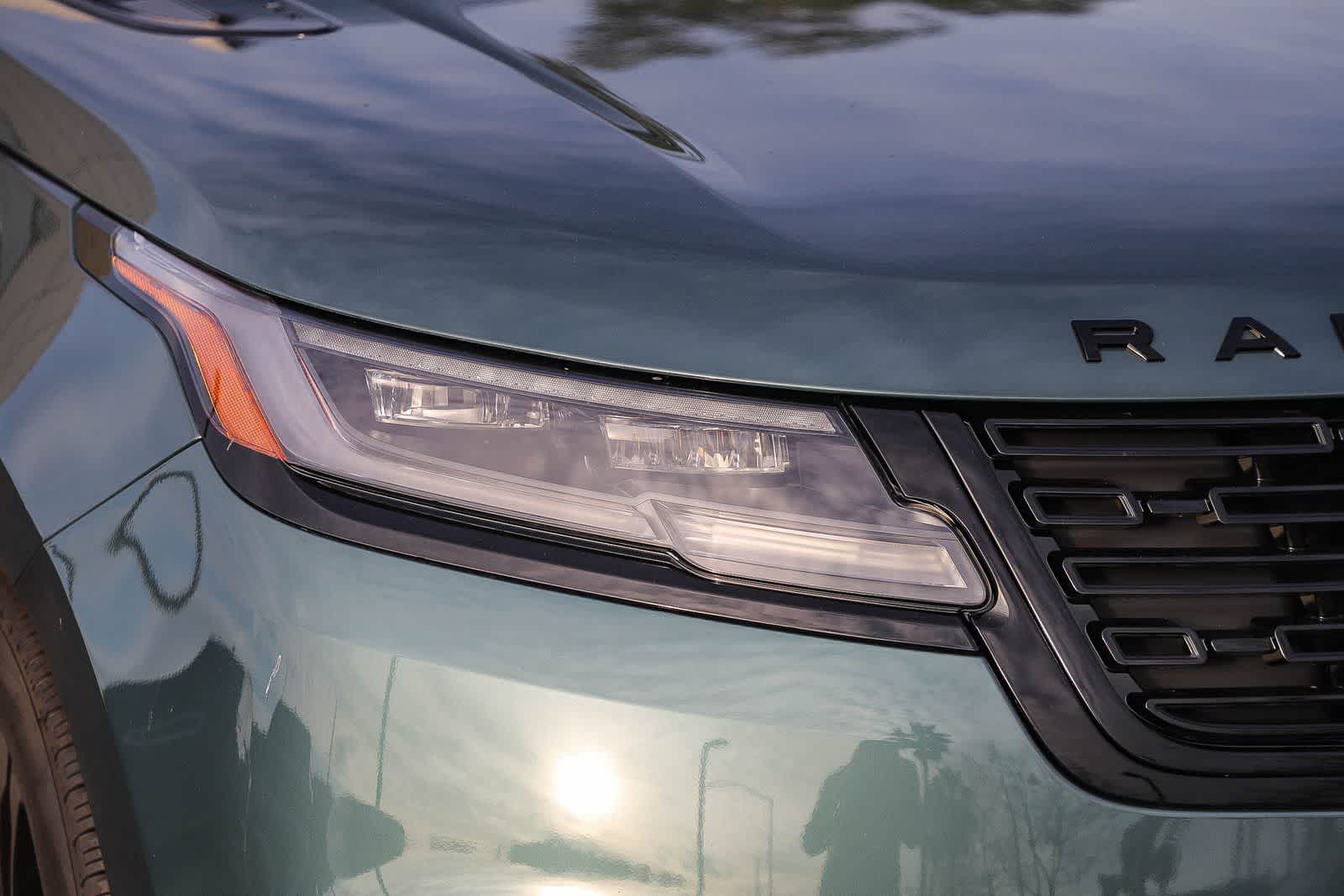 Thumbnail: 2026 Land Rover Range Rover Velar - 4