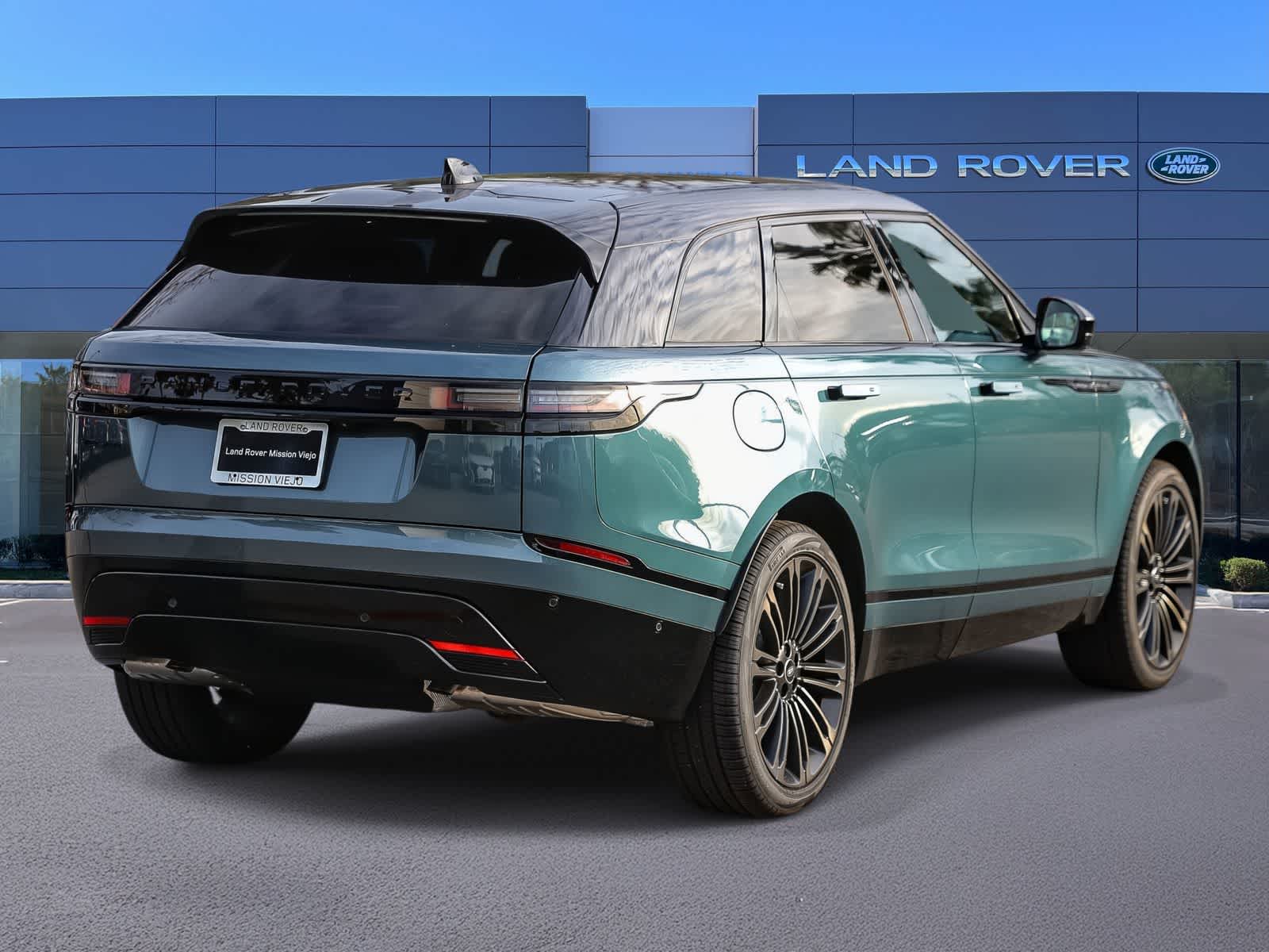 Thumbnail: 2026 Land Rover Range Rover Velar - 6