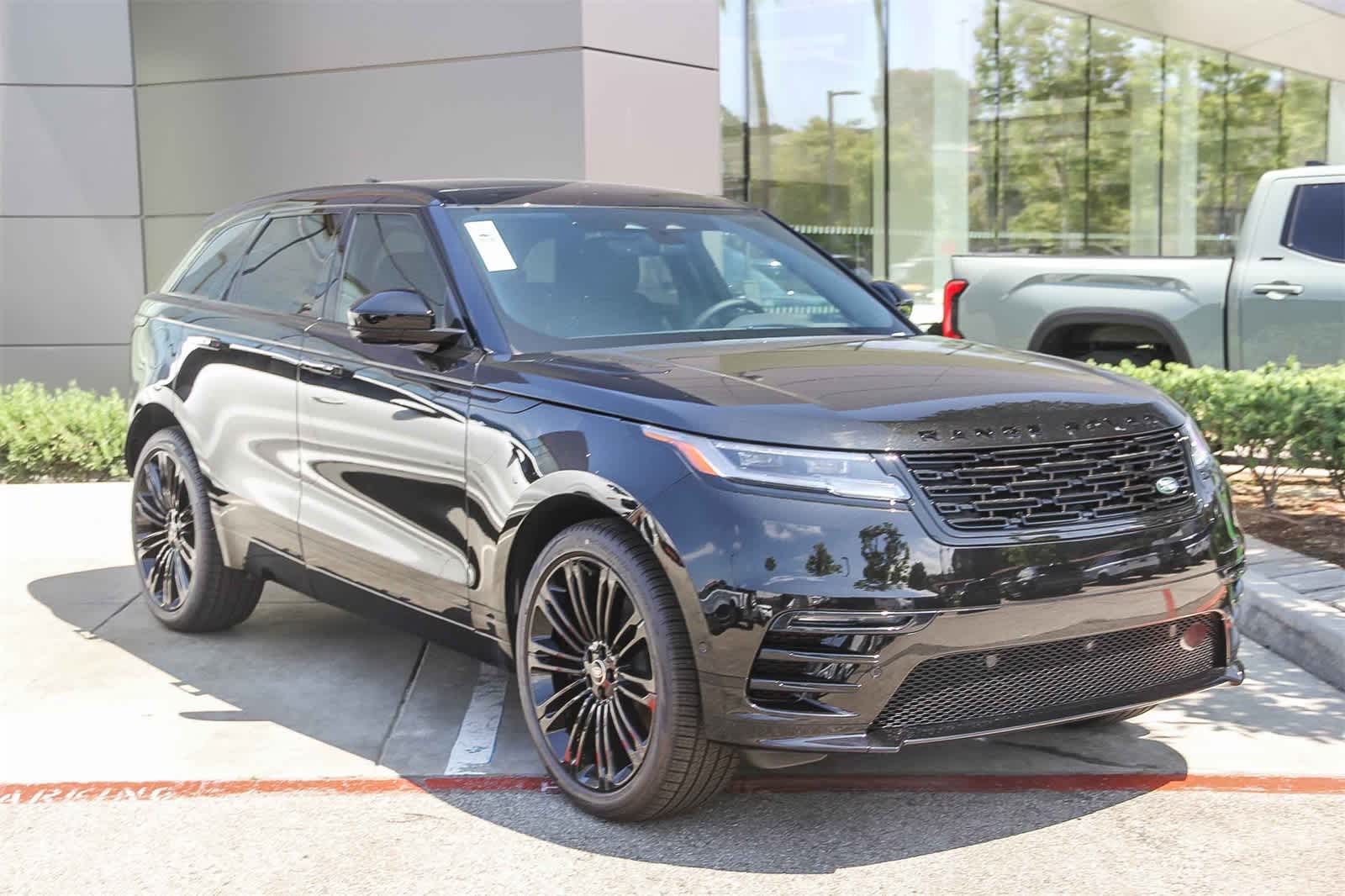 Thumbnail: 2026 Land Rover Range Rover Velar - 3
