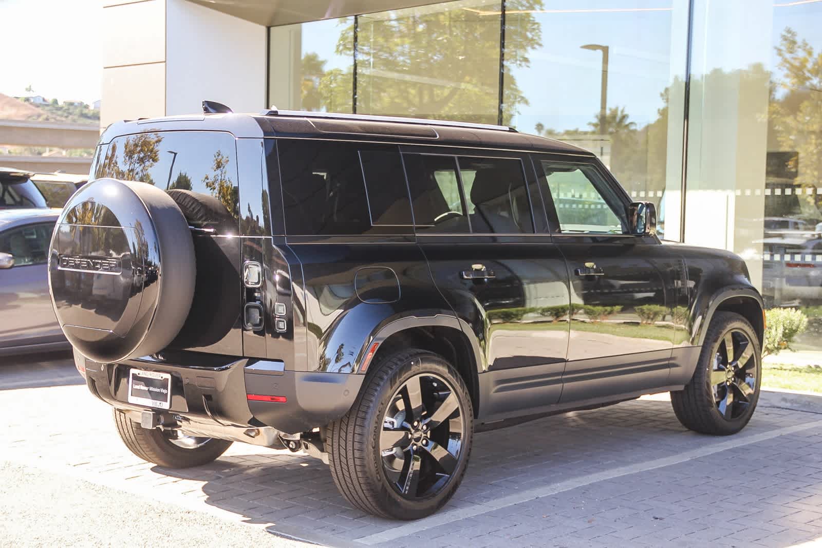 Thumbnail: 2026 Land Rover Defender - 6