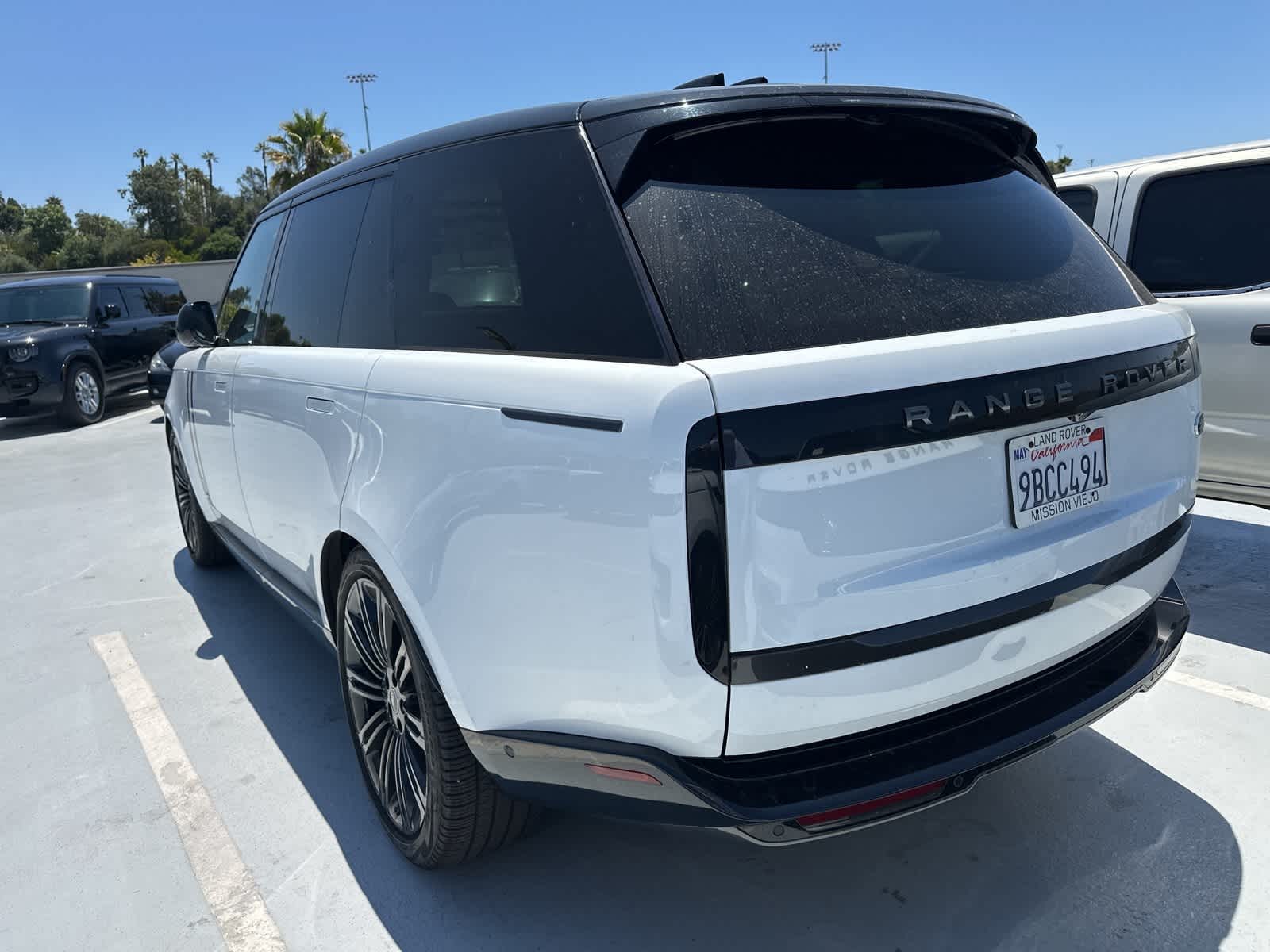 Thumbnail: 2022 Land Rover Range Rover - 4