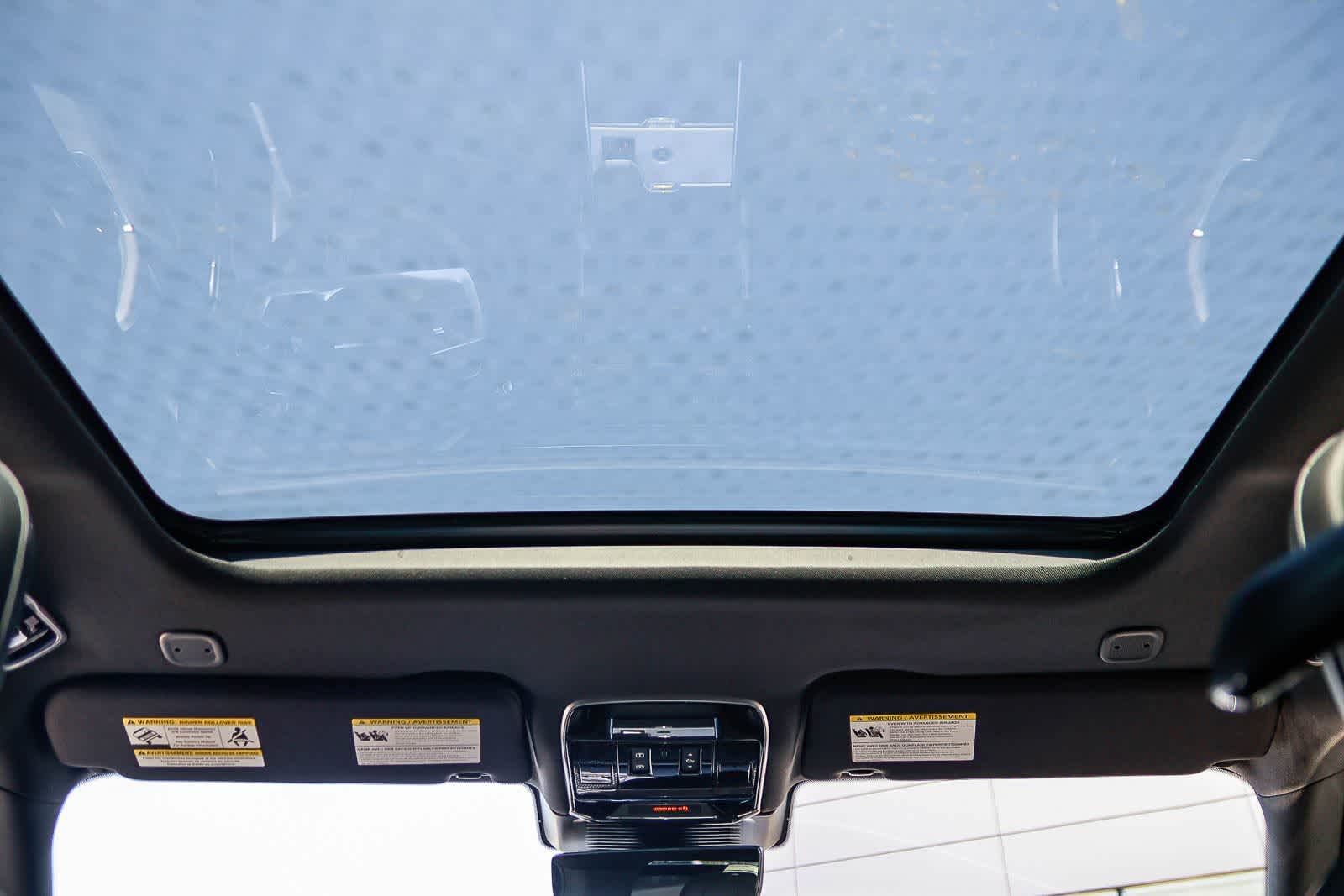 Thumbnail: 2026 Land Rover Range Rover - 16