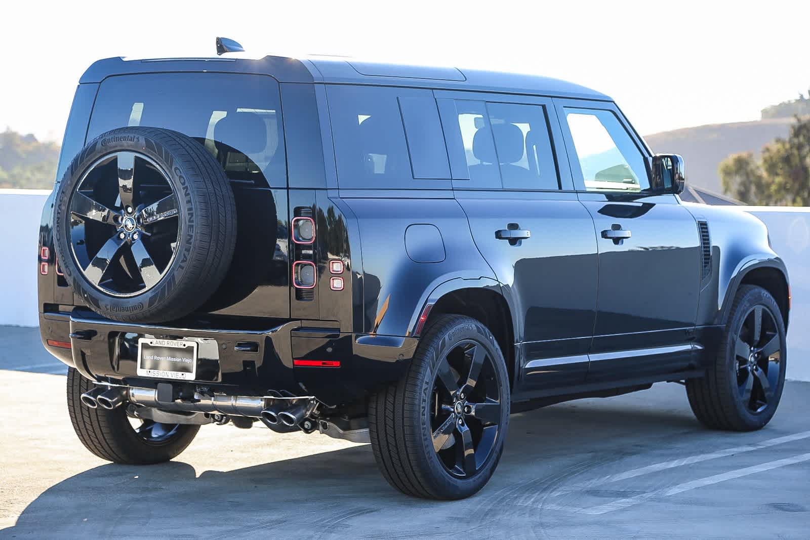 Thumbnail: 2025 Land Rover Defender - 8