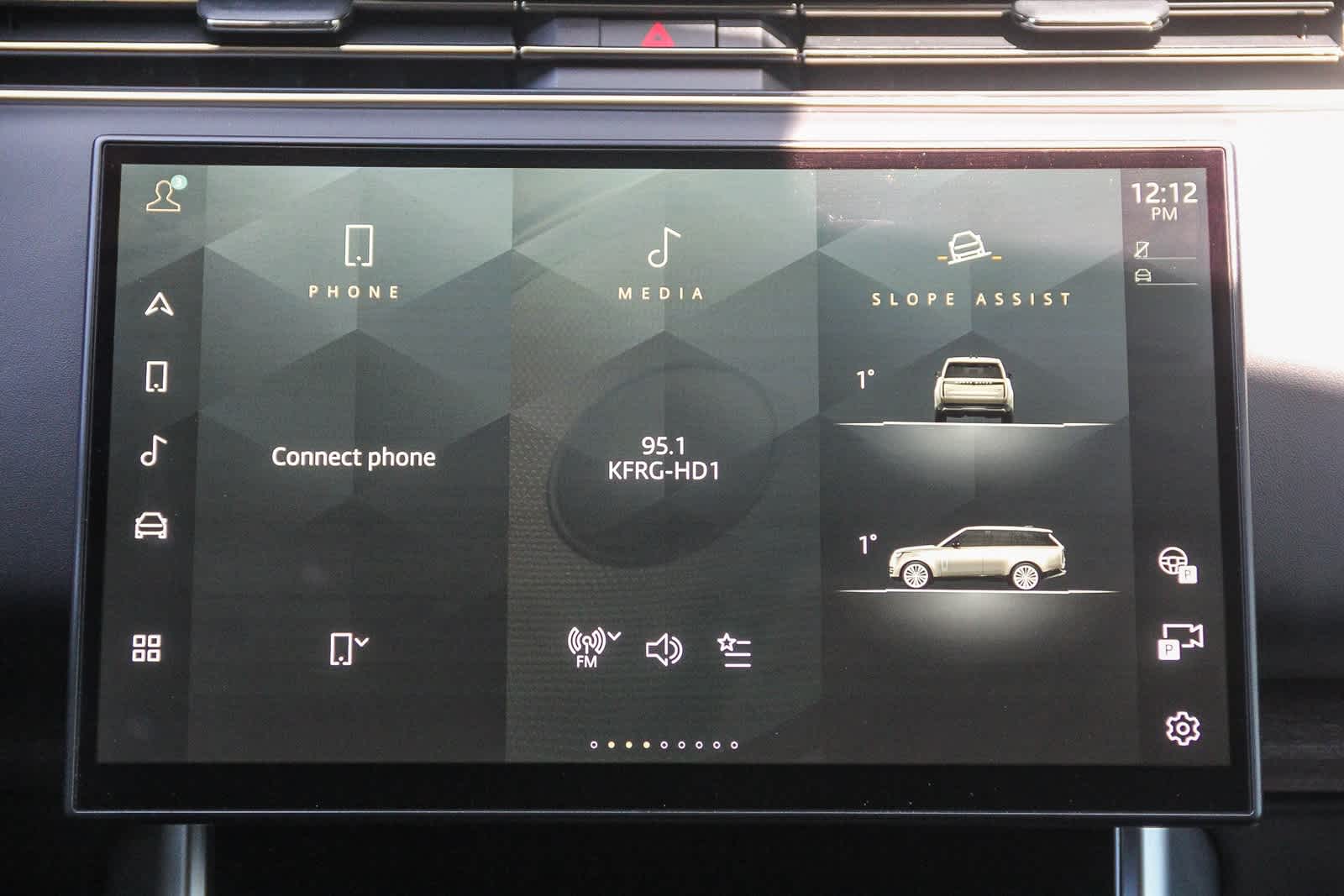 Thumbnail: 2023 Land Rover Range Rover - 14