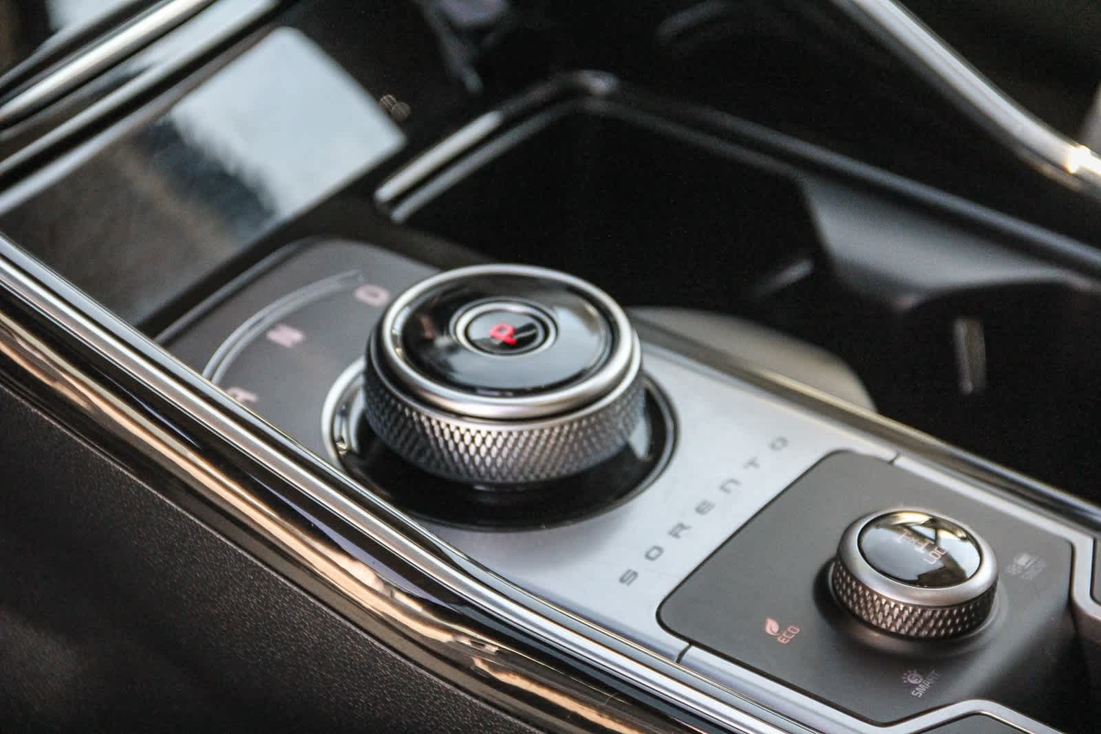 Thumbnail: 2023 Kia Sorento - 20