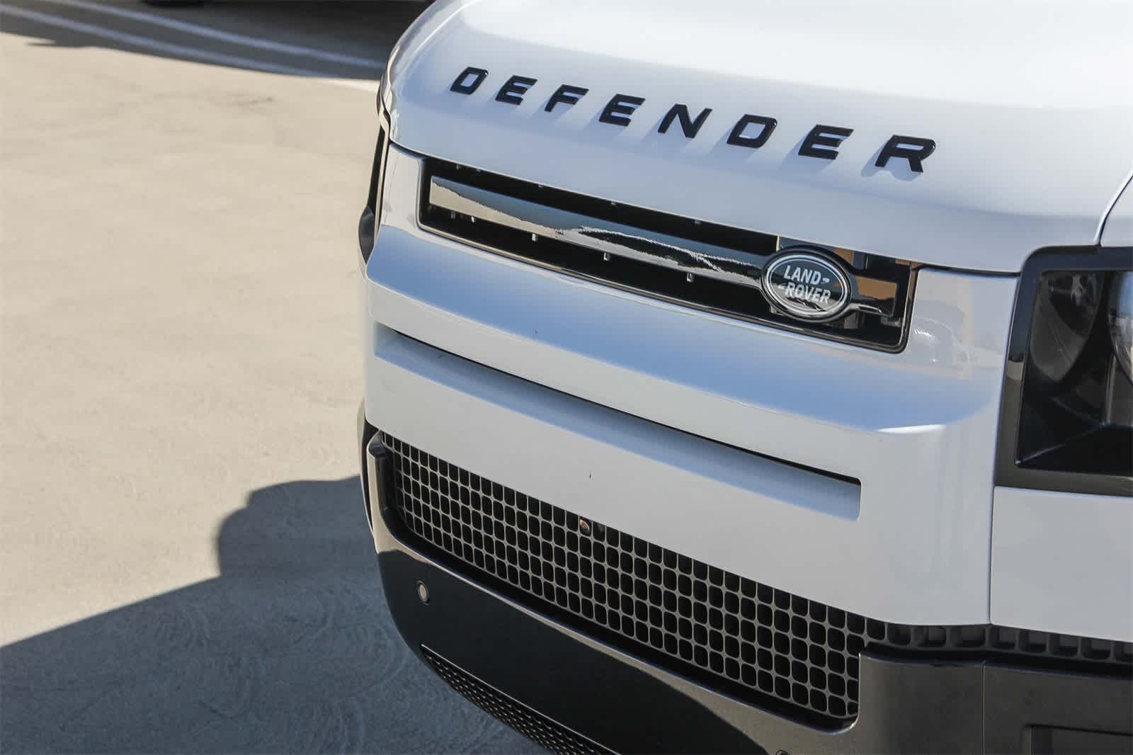 Thumbnail: 2026 Land Rover Defender - 11