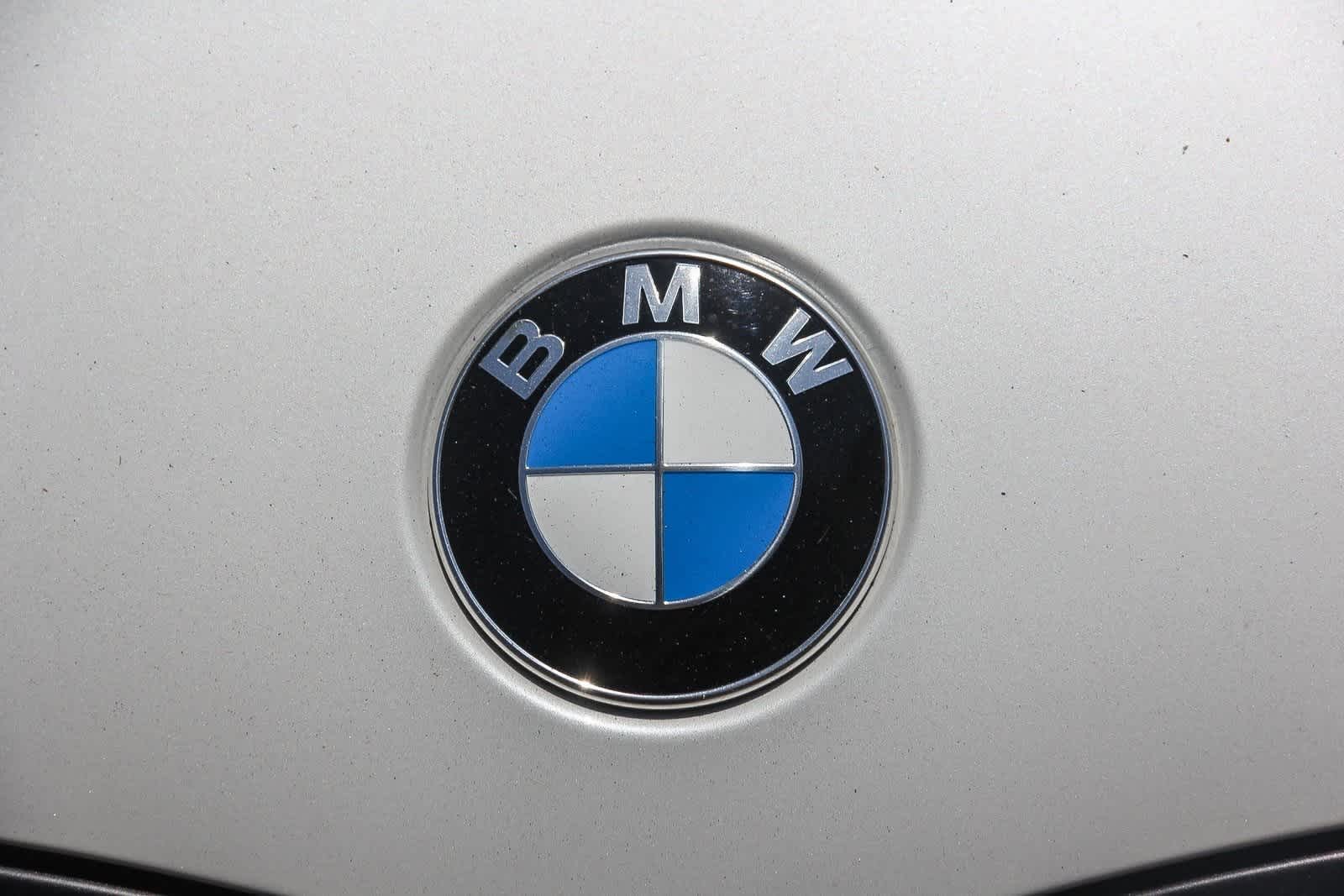 2023 BMW 8 Series 850i 11