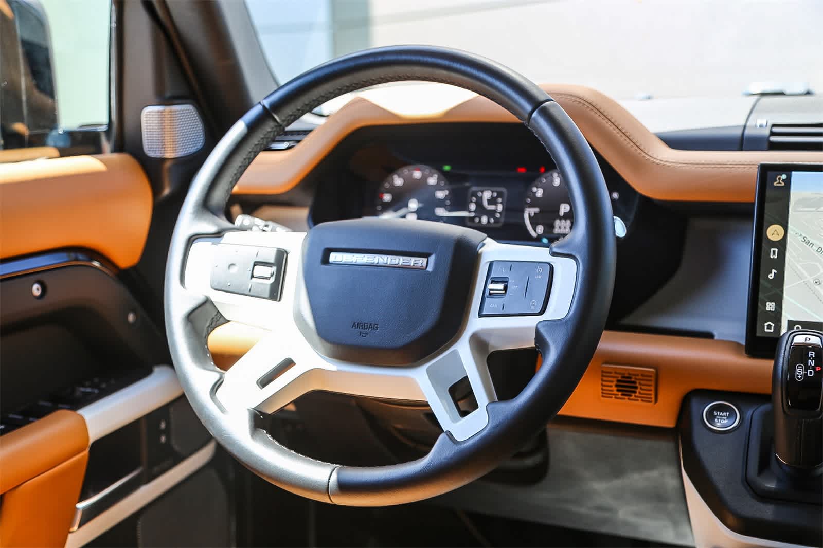 Thumbnail: 2023 Land Rover Defender - 15