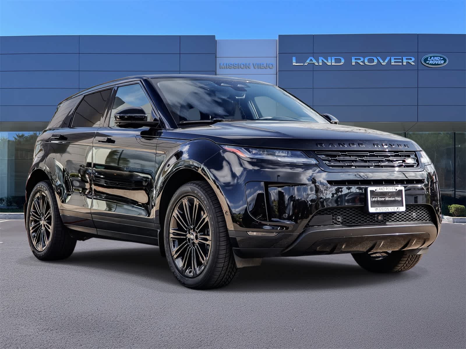 Thumbnail: 2025 Land Rover Range Rover Evoque - 2