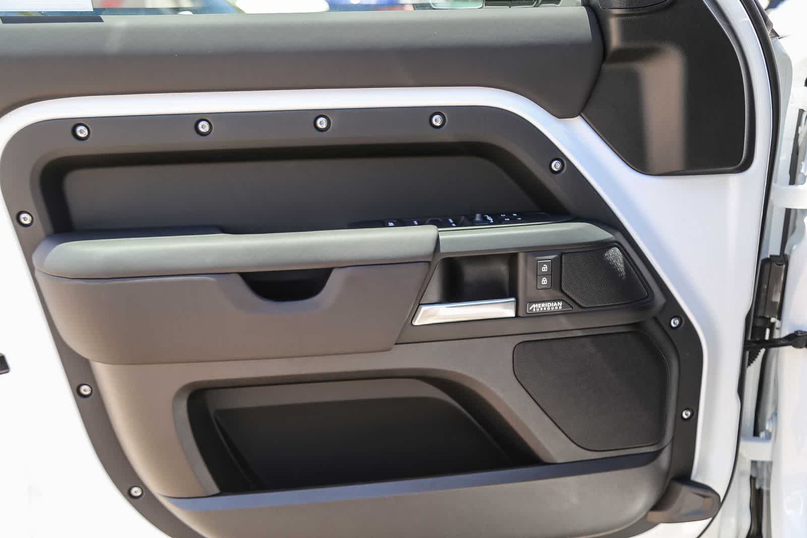 Thumbnail: 2026 Land Rover Defender - 20