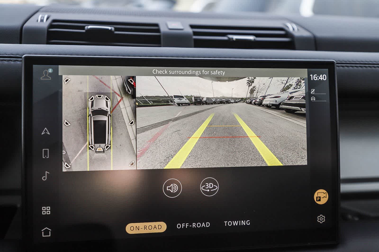 Thumbnail: 2025 Land Rover Defender - 26