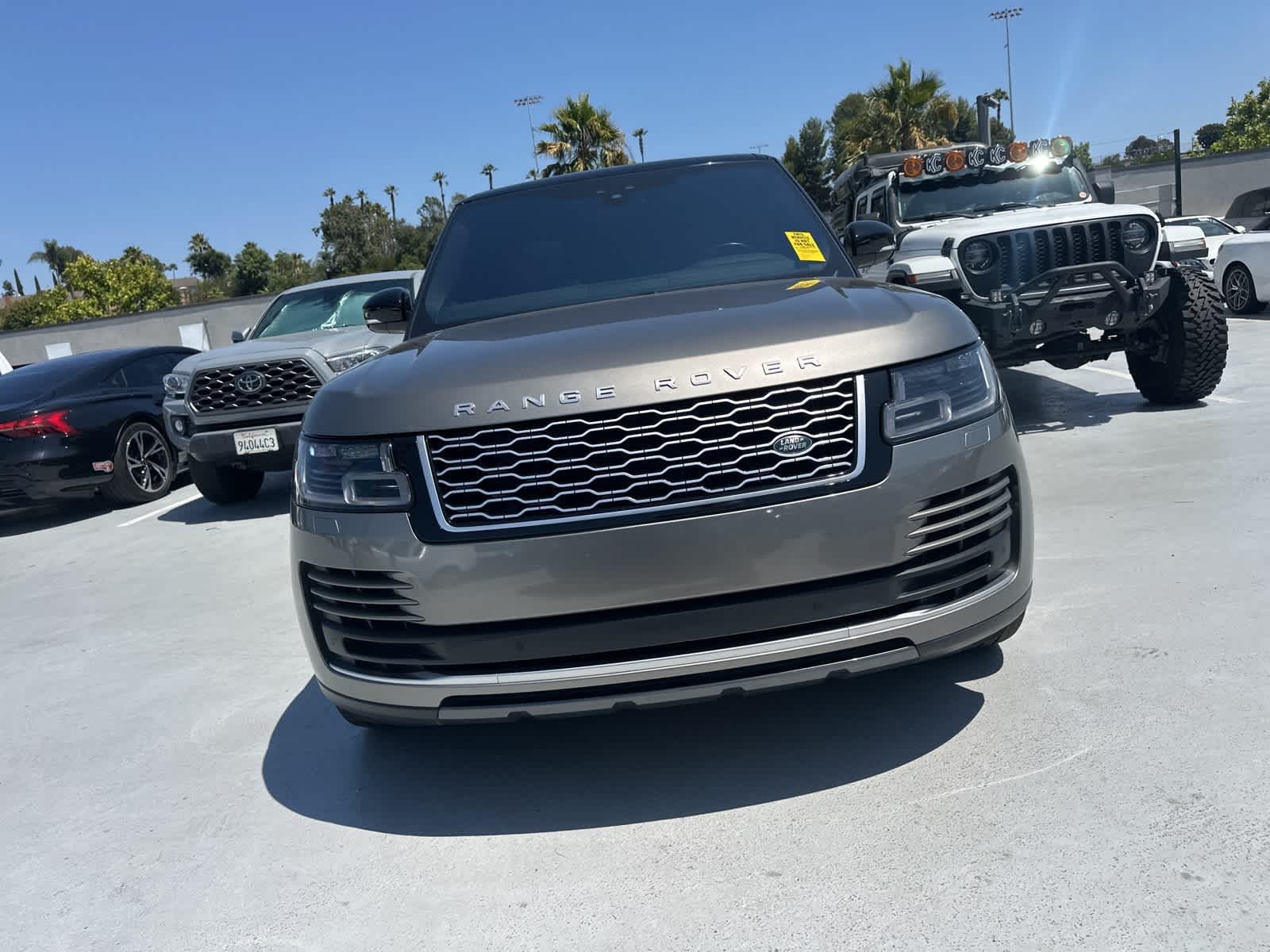 Thumbnail: 2022 Land Rover Range Rover - 2