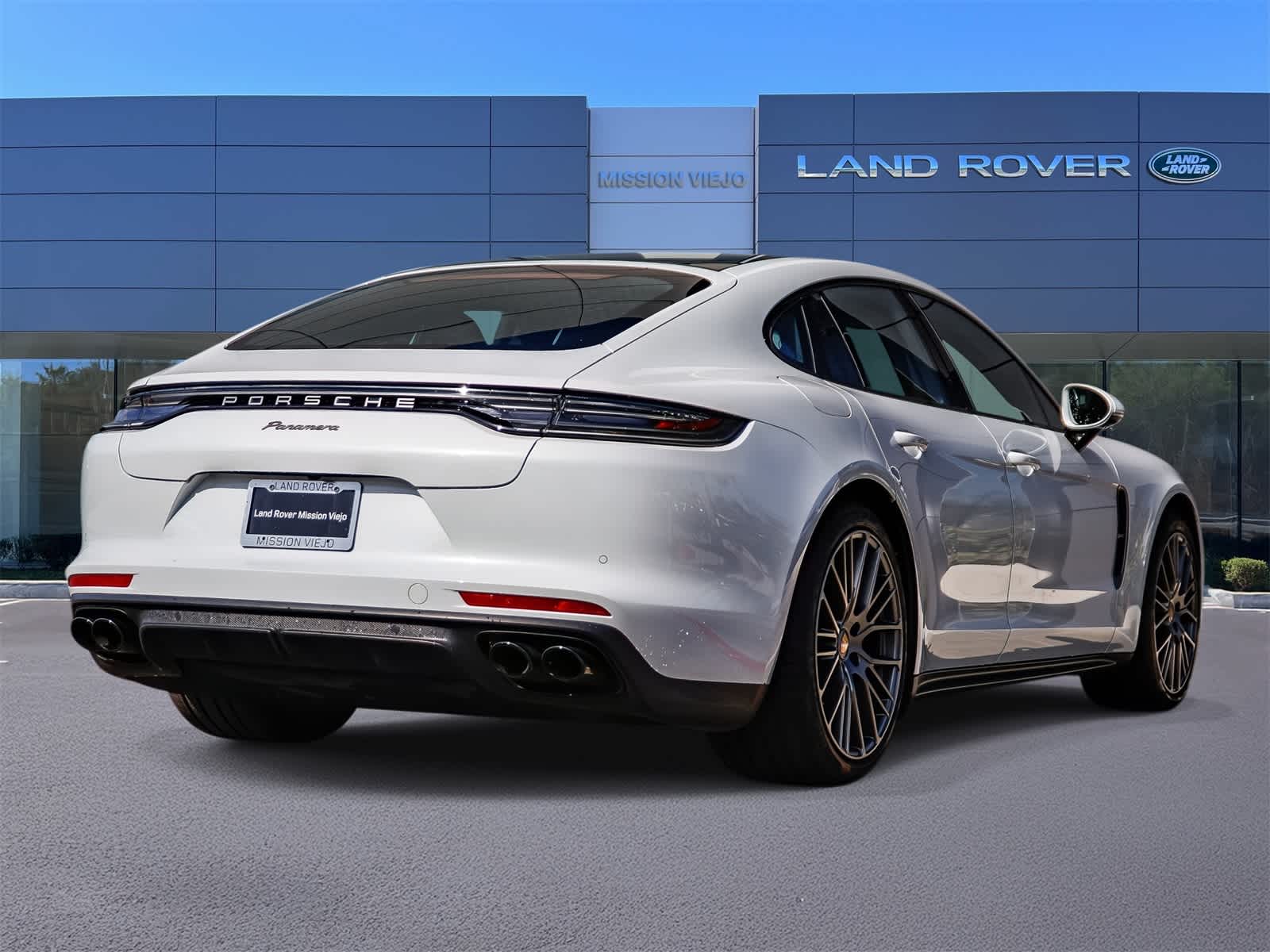 Thumbnail: 2023 Porsche Panamera - 4
