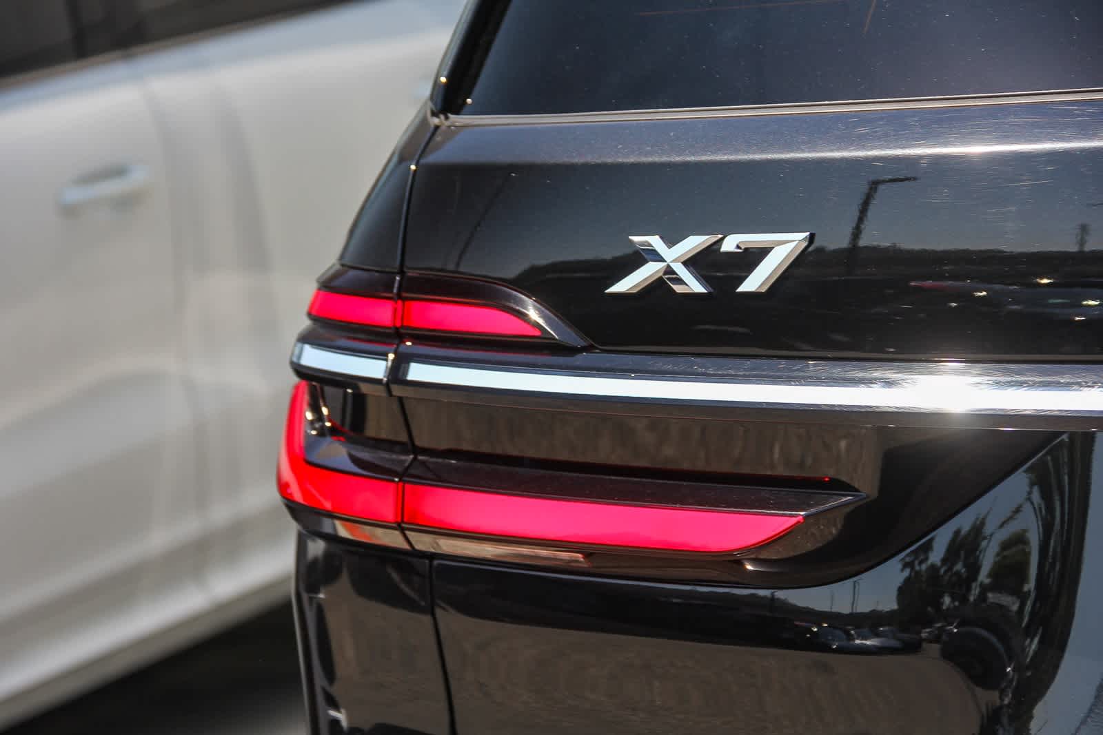 Thumbnail: 2023 BMW X7 - 7