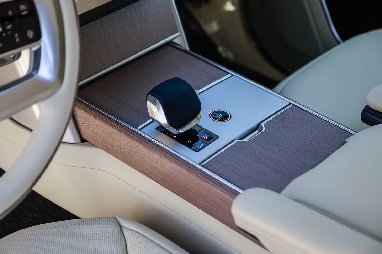 Thumbnail: 2026 Land Rover Range Rover - 20