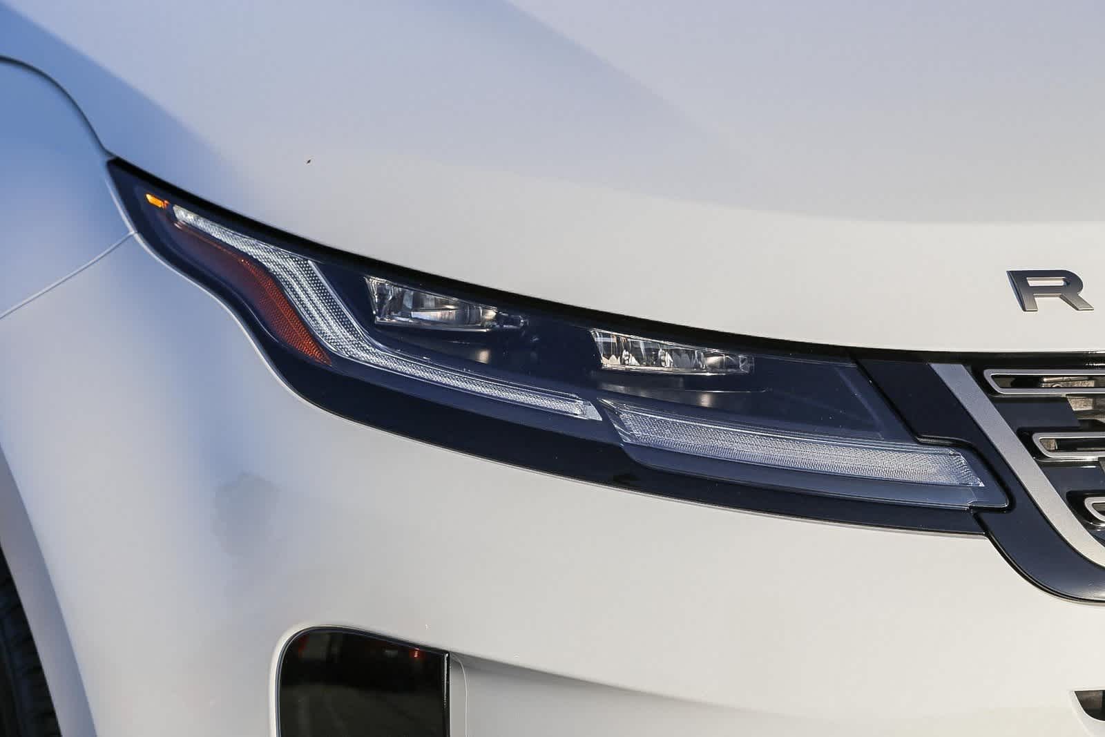 Thumbnail: 2026 Land Rover Range Rover Evoque - 7