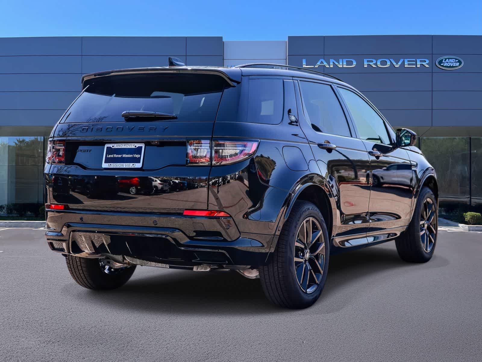 Thumbnail: 2026 Land Rover Discovery Sport - 4