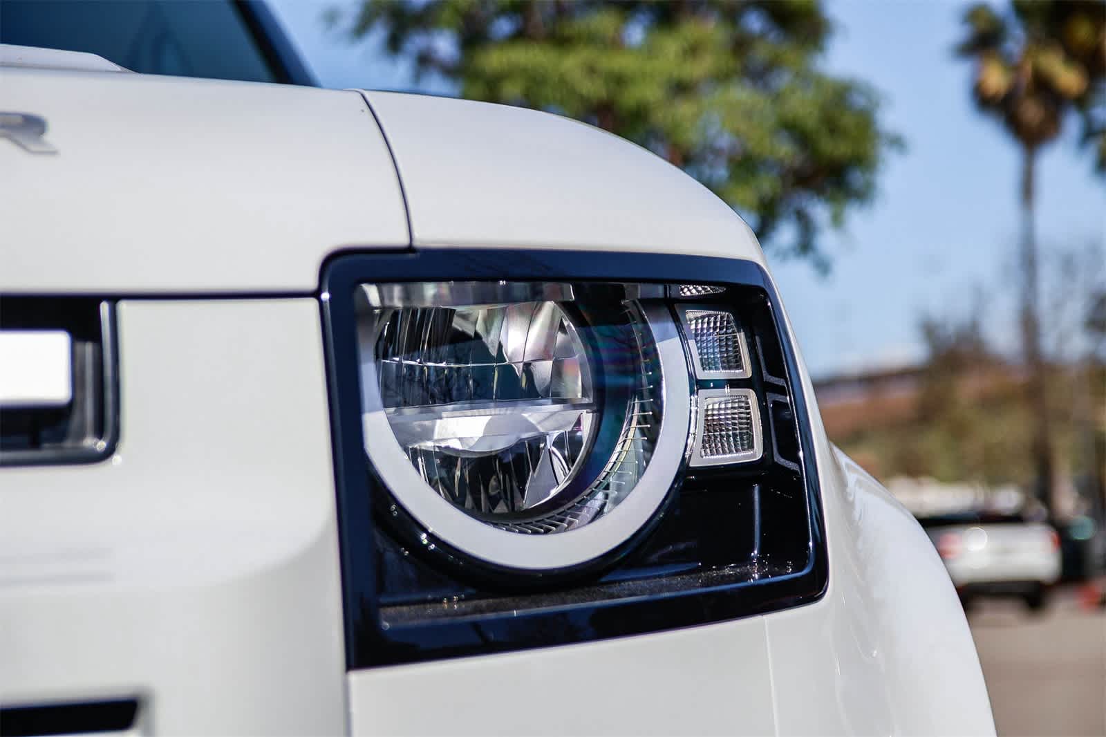 Thumbnail: 2023 Land Rover Defender - 10