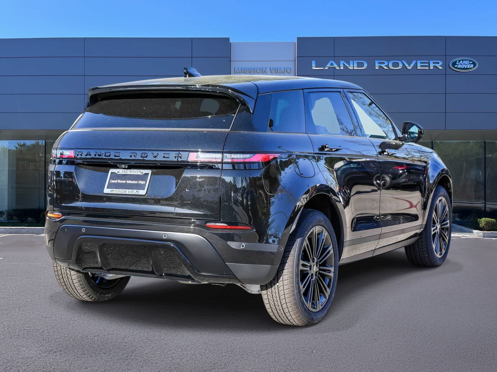Thumbnail: 2026 Land Rover Range Rover Evoque - 4